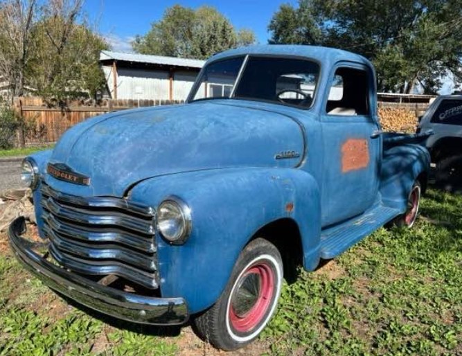 1953 Chevrolet 3100 pickup front